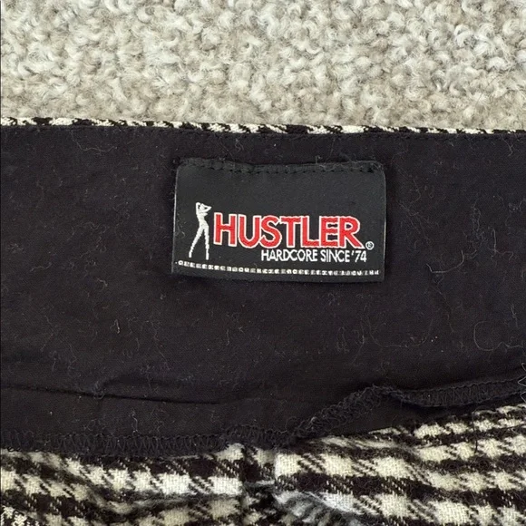 Hustler Hollywood schoolgirl black and white Plaid Skirt - Picture 5 of 7